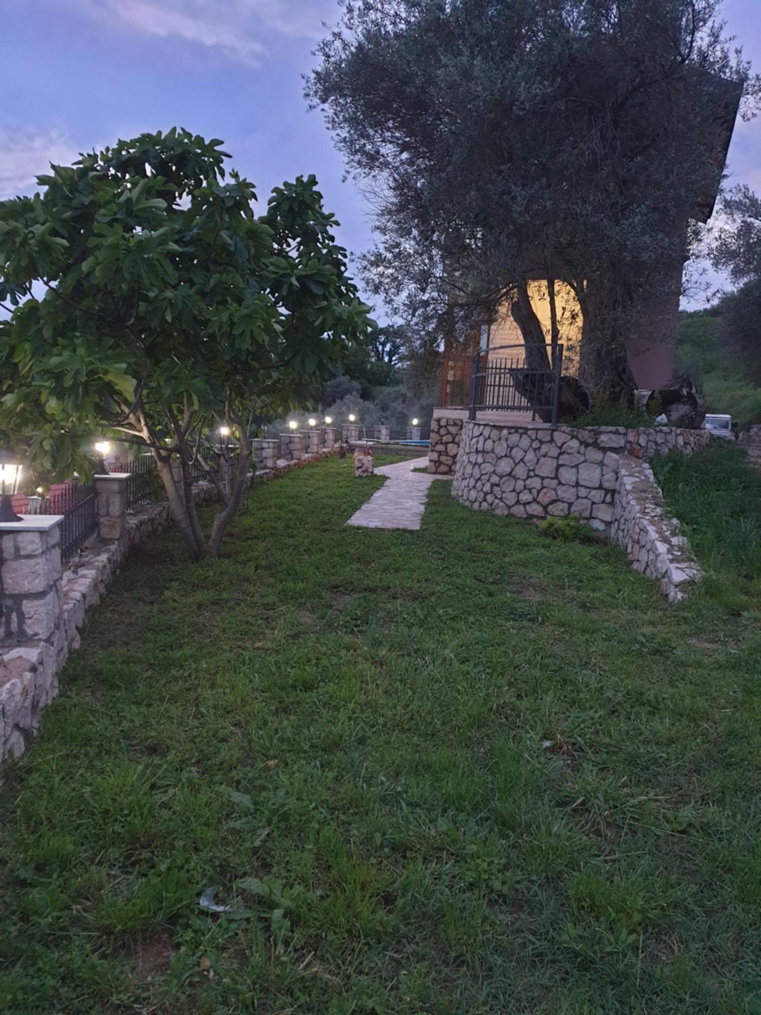 Rustic Villas Barlovic Ulcinj Exteriör bild